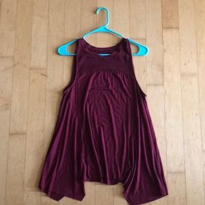 Maroon tank